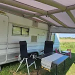 Deluxe Oase Der Ruhe - Wohnwagen Im Kornfeld *