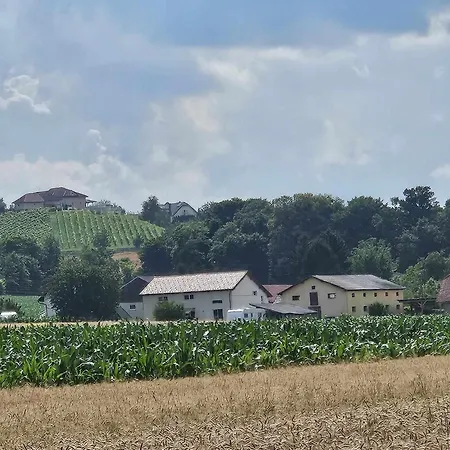 Deluxe Oase Der Ruhe - Wohnwagen Im Kornfeld *