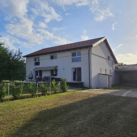 Deluxe Oase Der Ruhe - Wohnwagen Im Kornfeld Campsite